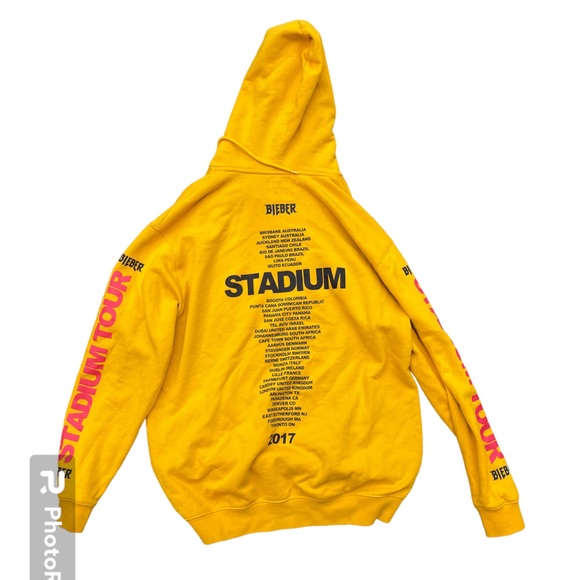 RARE 2017 JUSTIN BIEBER STADIUM TOUR HOODIE LARGE - Picture 3 of 4